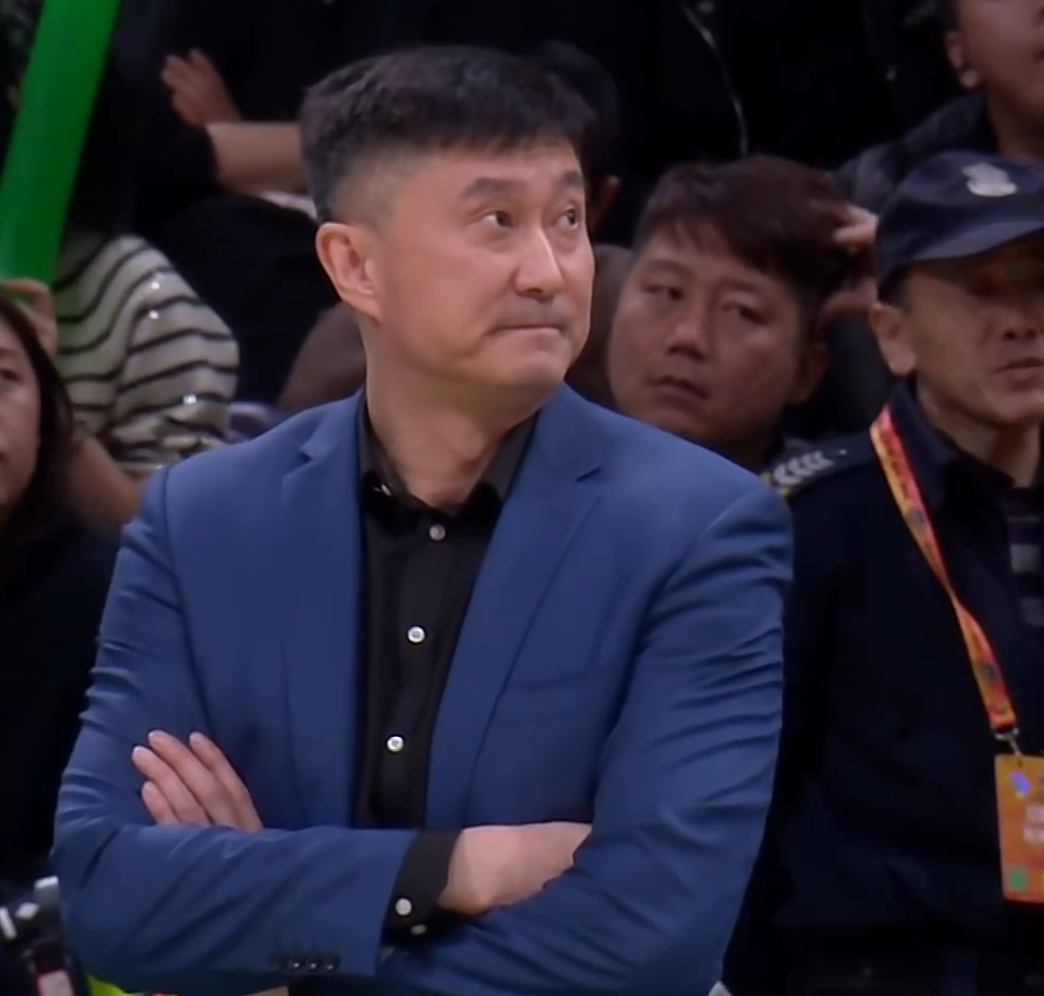 B体育app下载-广东宏远今日早报！杜锋深夜发声，徐杰重回男篮，徐昕证明自己